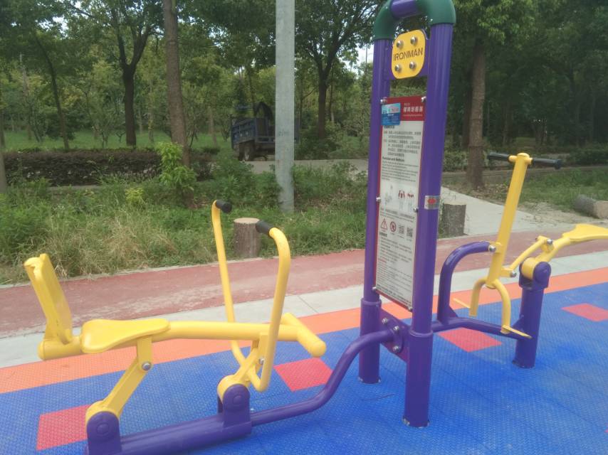 健騎劃船器 健騎劃船器