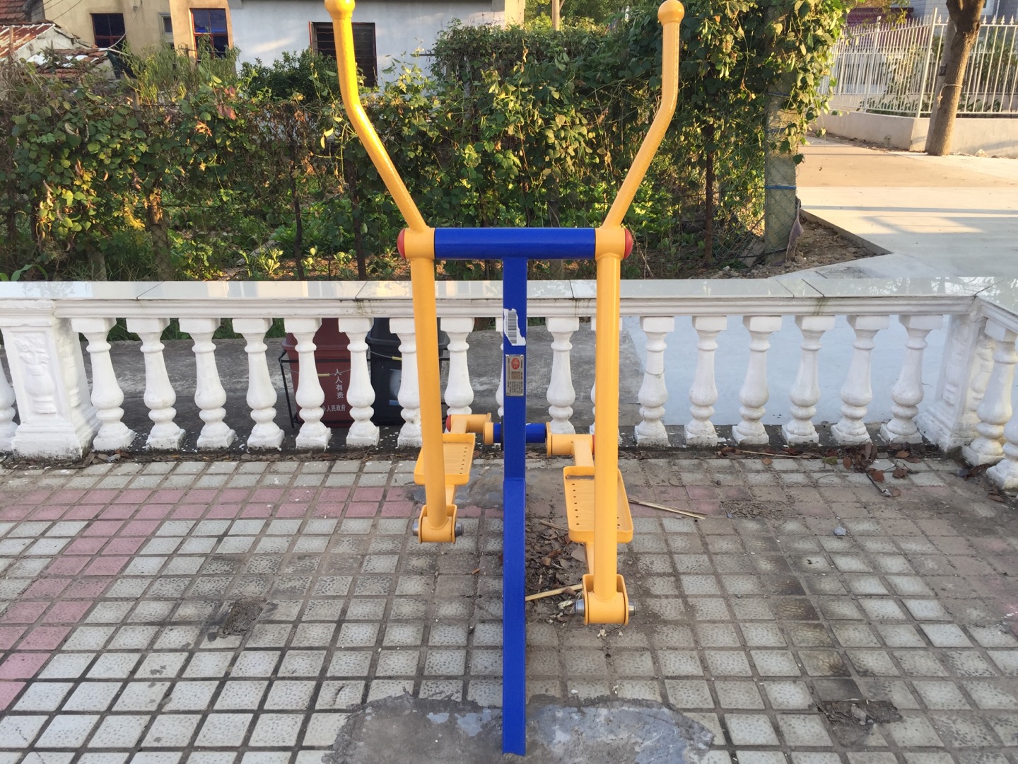 室外橢圓機(jī) 室外橢圓機(jī)