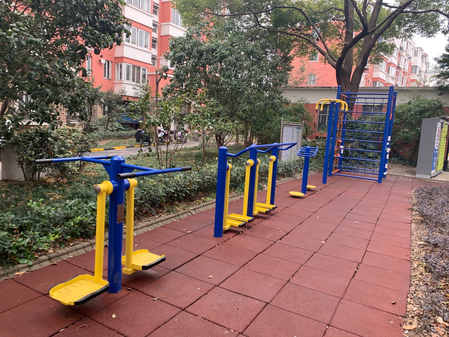 平吉六村居委A健身苑點(diǎn)