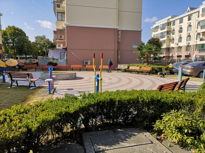 江夏居委健身苑點