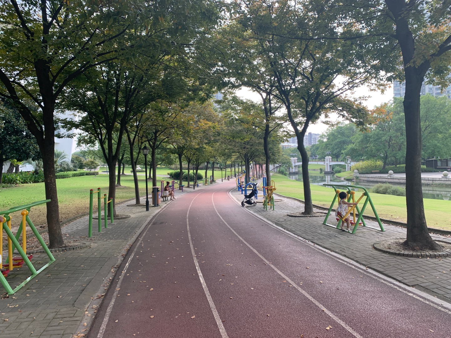 方松活動(dòng)中心健身苑