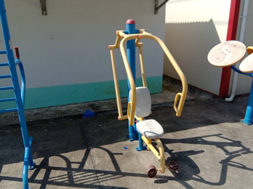 自重推胸器 自重推胸器