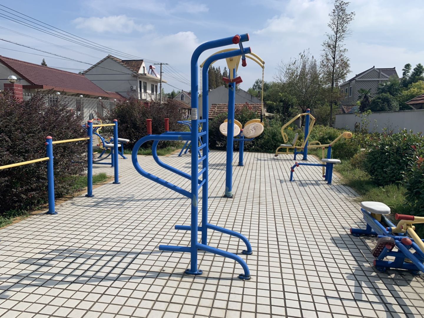 多功能訓(xùn)練器 多功能訓(xùn)練器