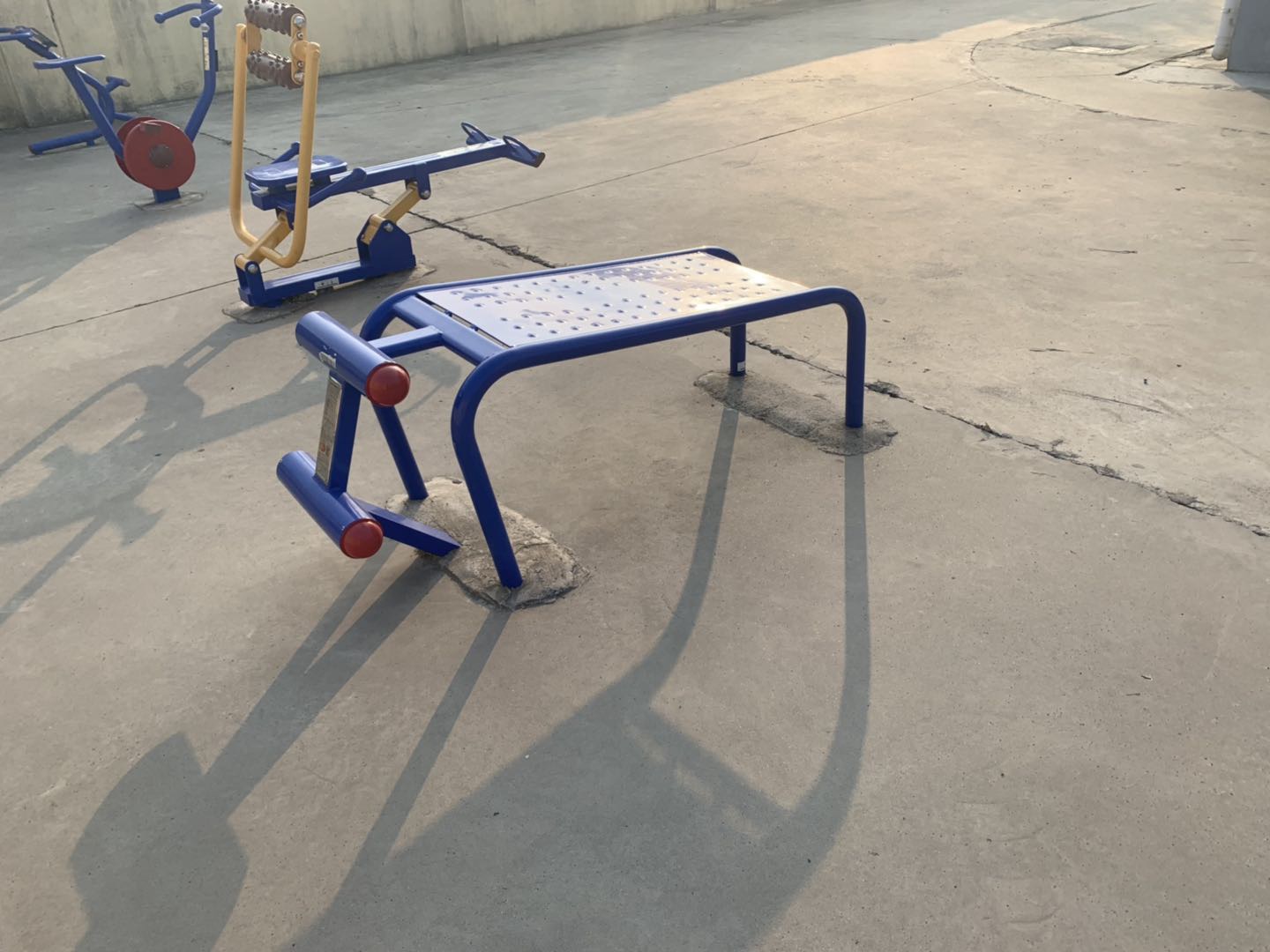 仰臥起坐板 仰臥起坐板