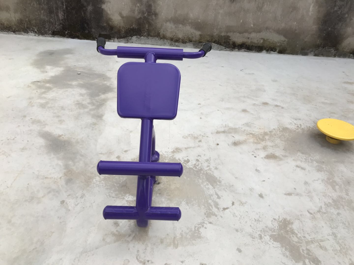 背肌訓(xùn)練器