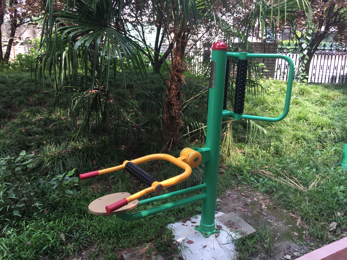 坐式腰背按摩器 坐式腰背按摩器