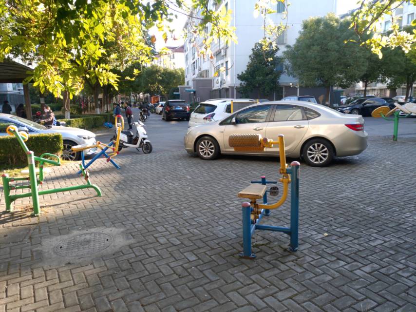 浦東新區(qū)高東鎮(zhèn)高東新村第二居民委員會(huì)健身苑點(diǎn)3