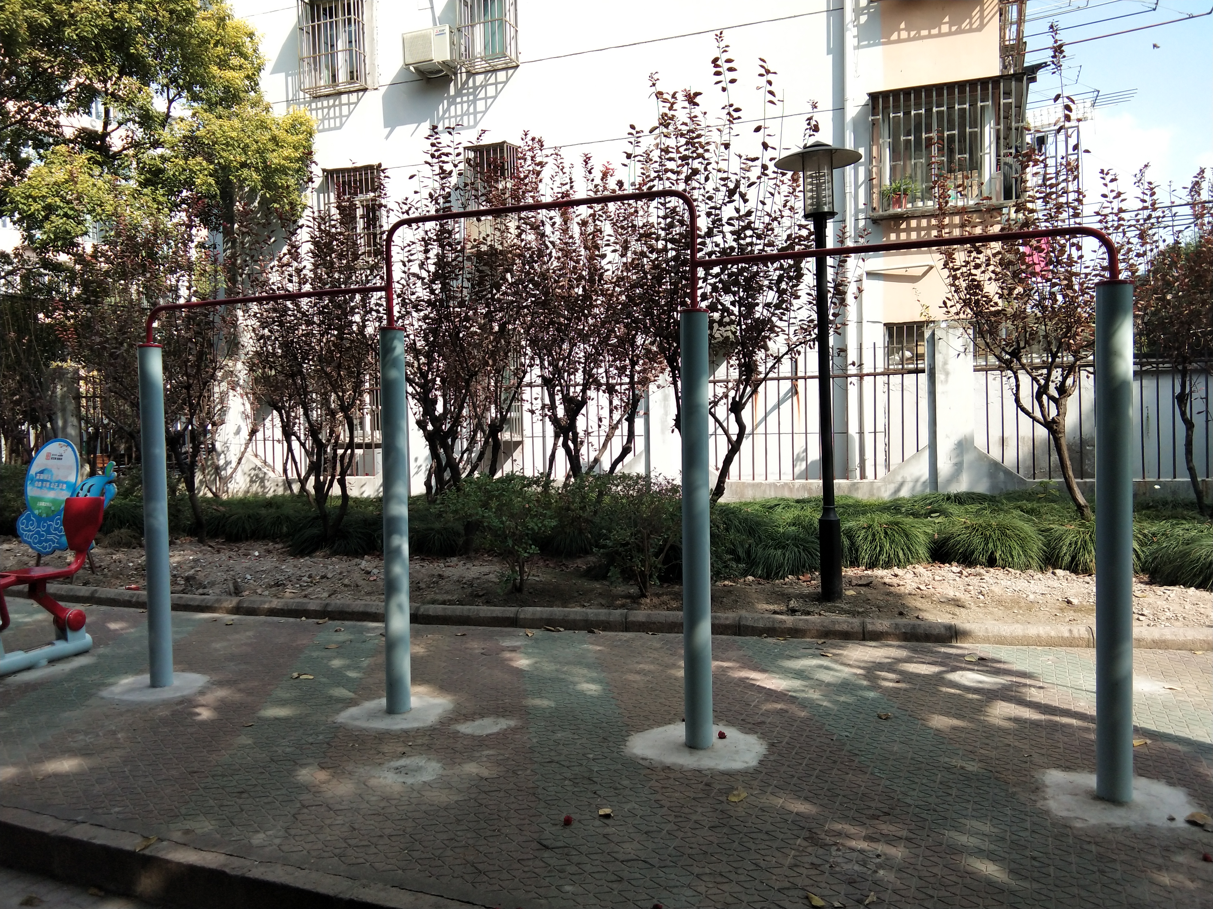 三聯(lián)單杠 三聯(lián)單杠