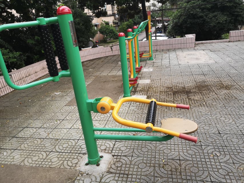 坐式腰背按摩器 坐式腰背按摩器