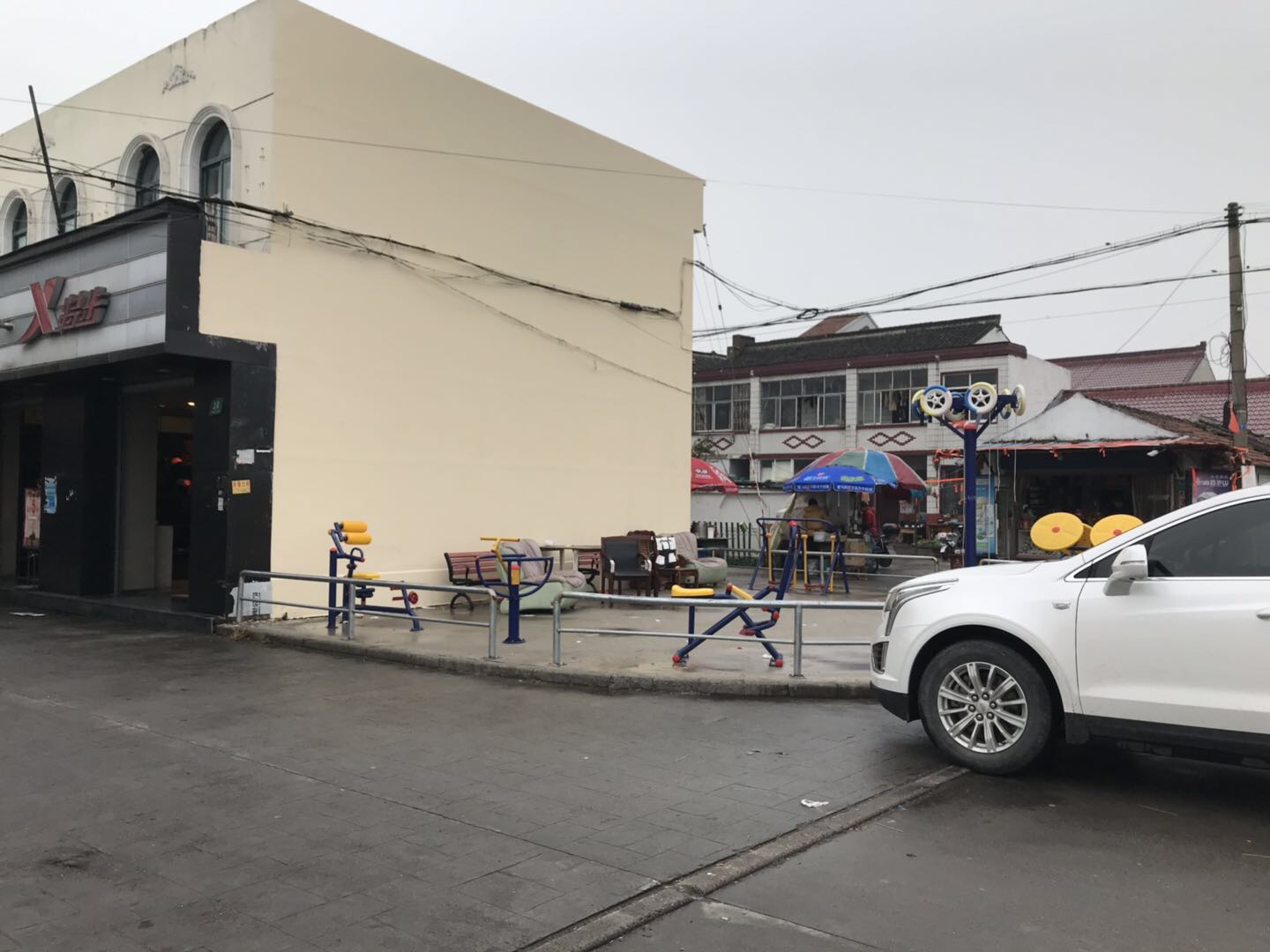 大溝村江明路步行街370弄10號健身路徑