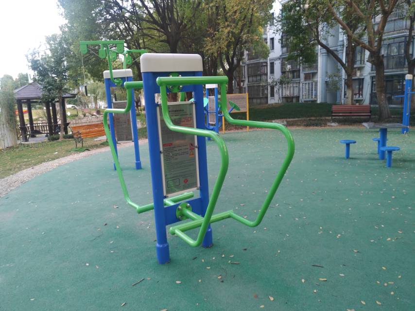 雙立柱曲臂訓練器