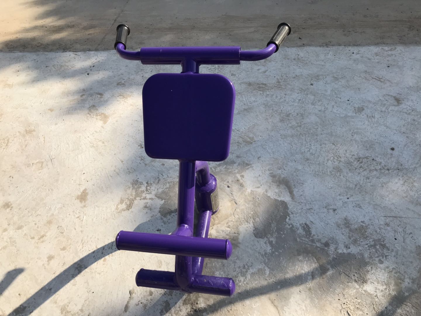 背肌訓(xùn)練器