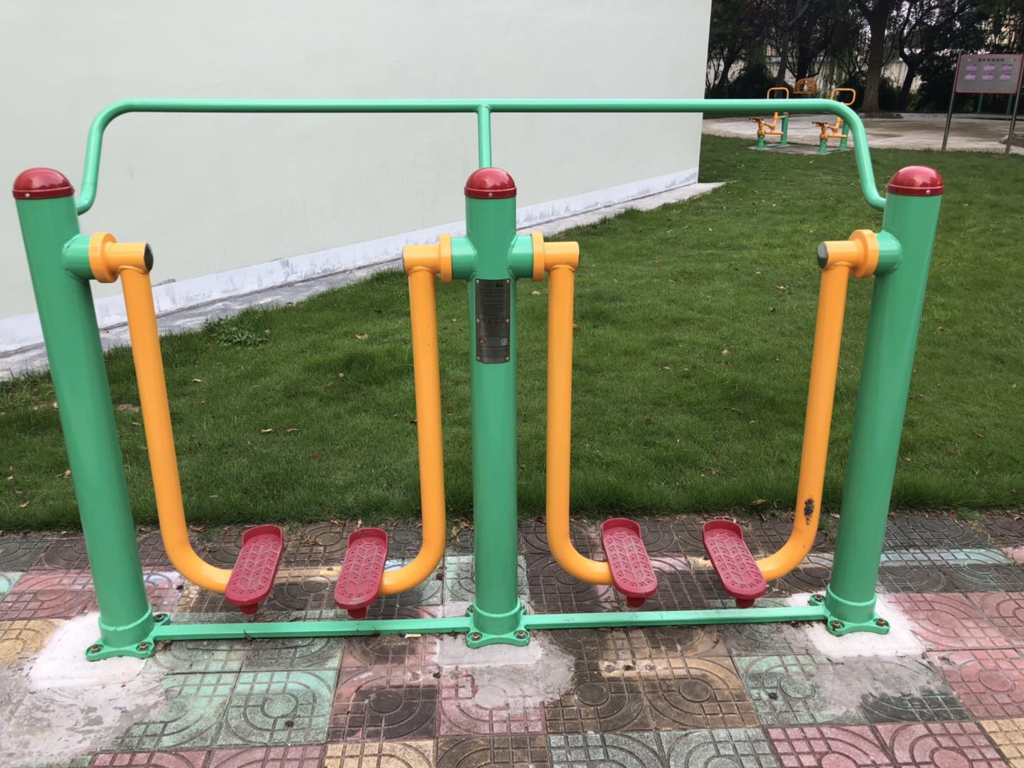 兩聯(lián)漫步機 兩聯(lián)漫步機