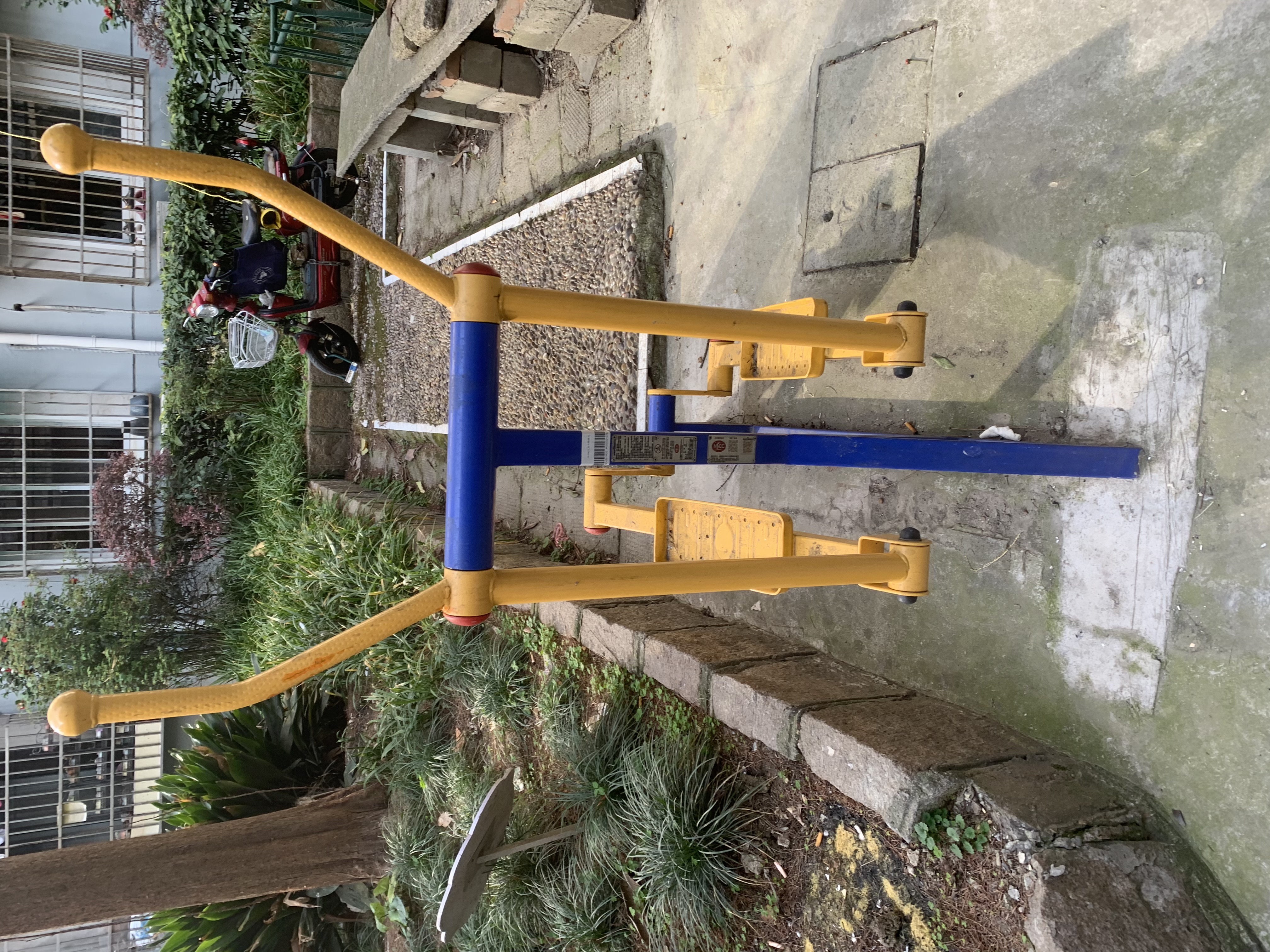 室外橢圓機(jī) 室外橢圓機(jī)