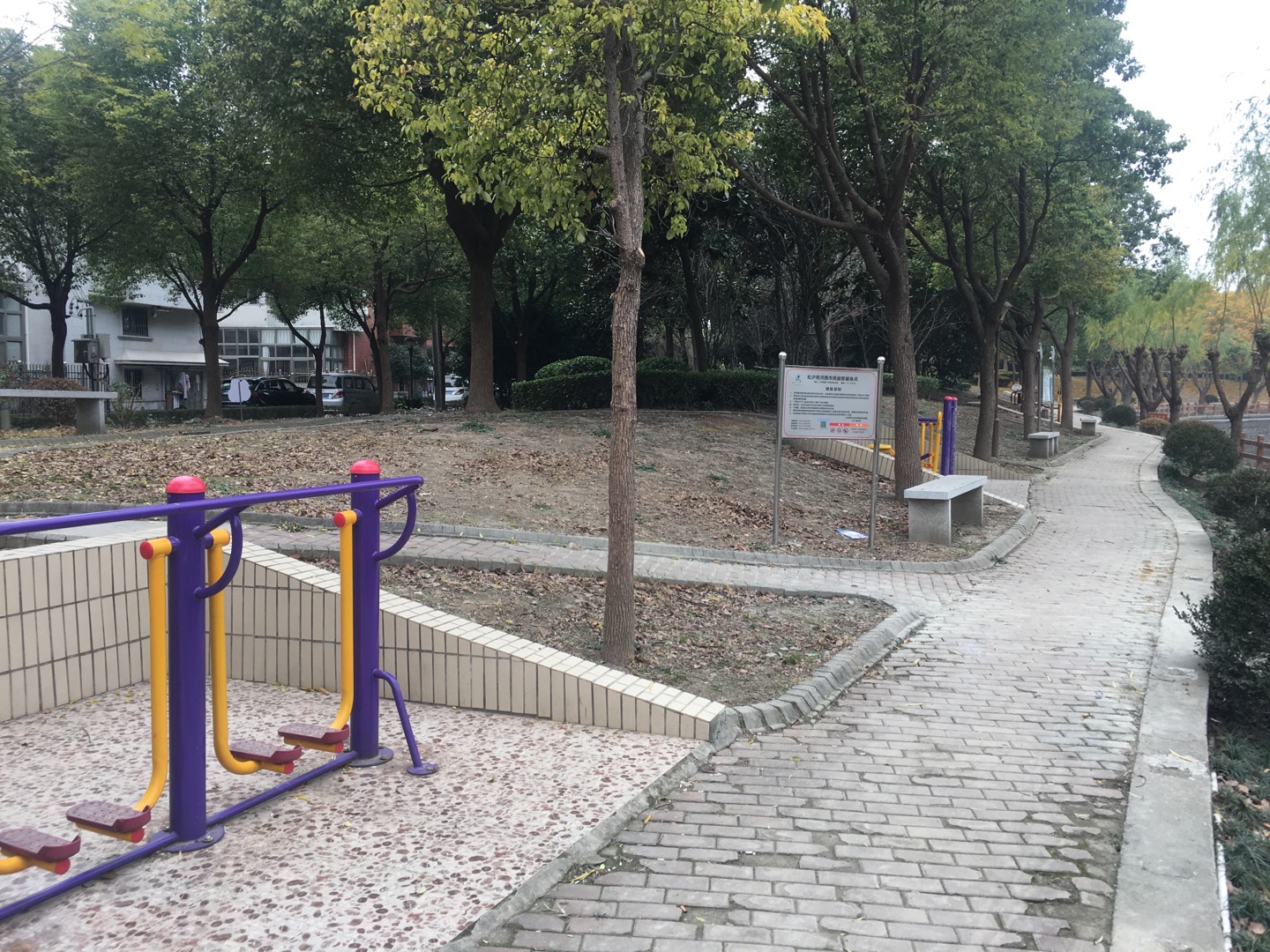 松滬苑河西益智健身點