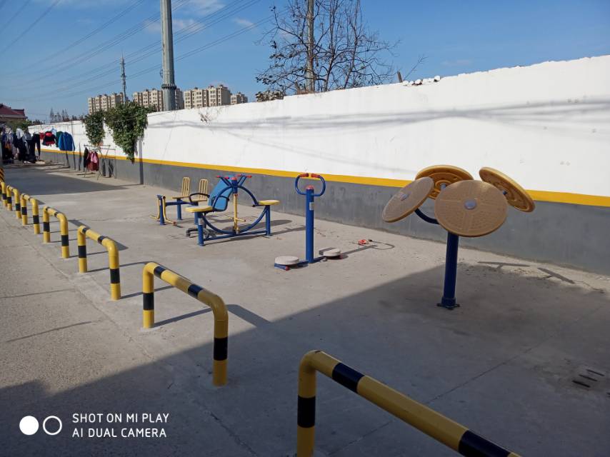 前進(jìn)村村民委員會(huì)健身點(diǎn)1