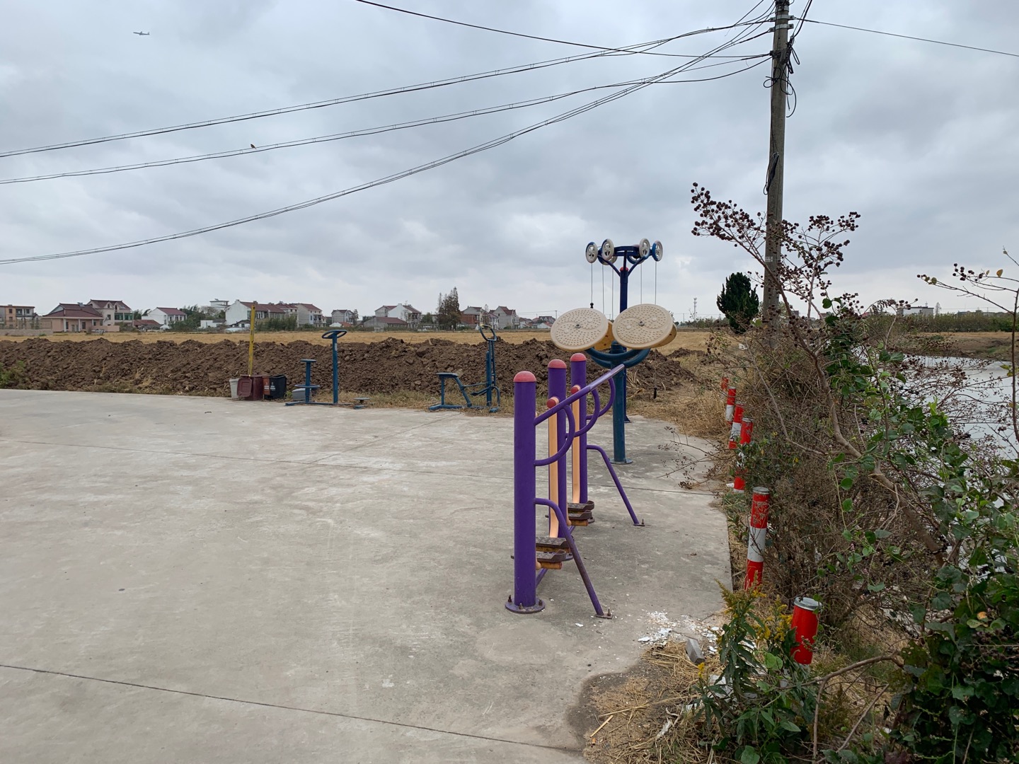 萬祥鎮(zhèn)新路村健身點(diǎn)