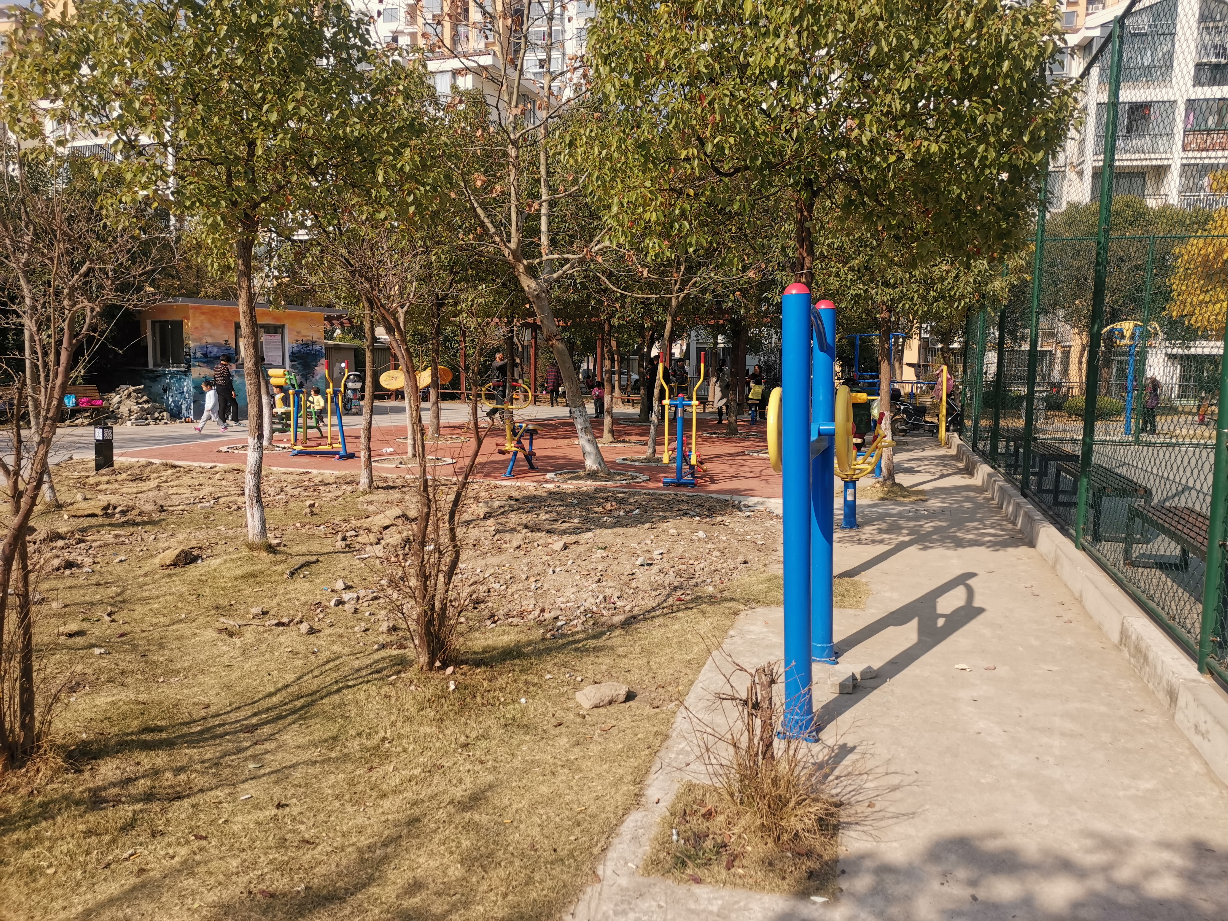 華晶居委健身苑點