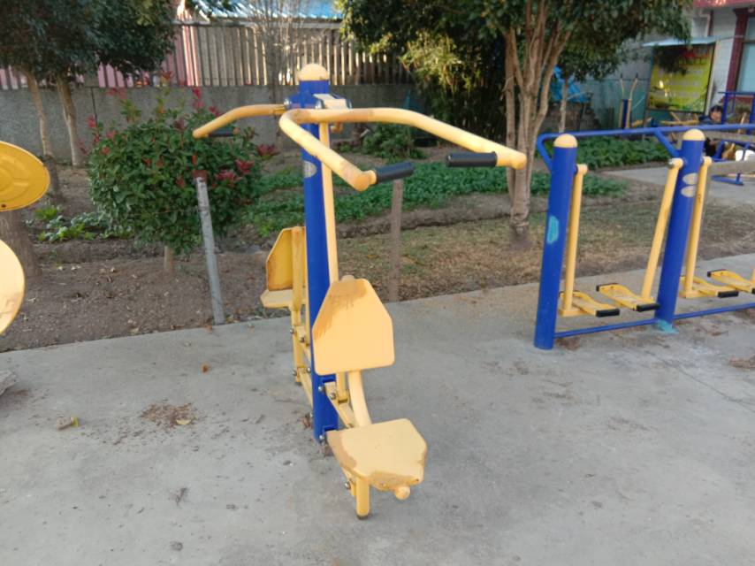 坐拉訓練器 坐拉訓練器