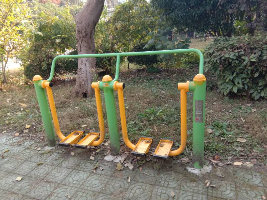 雙位太空漫步機(jī)