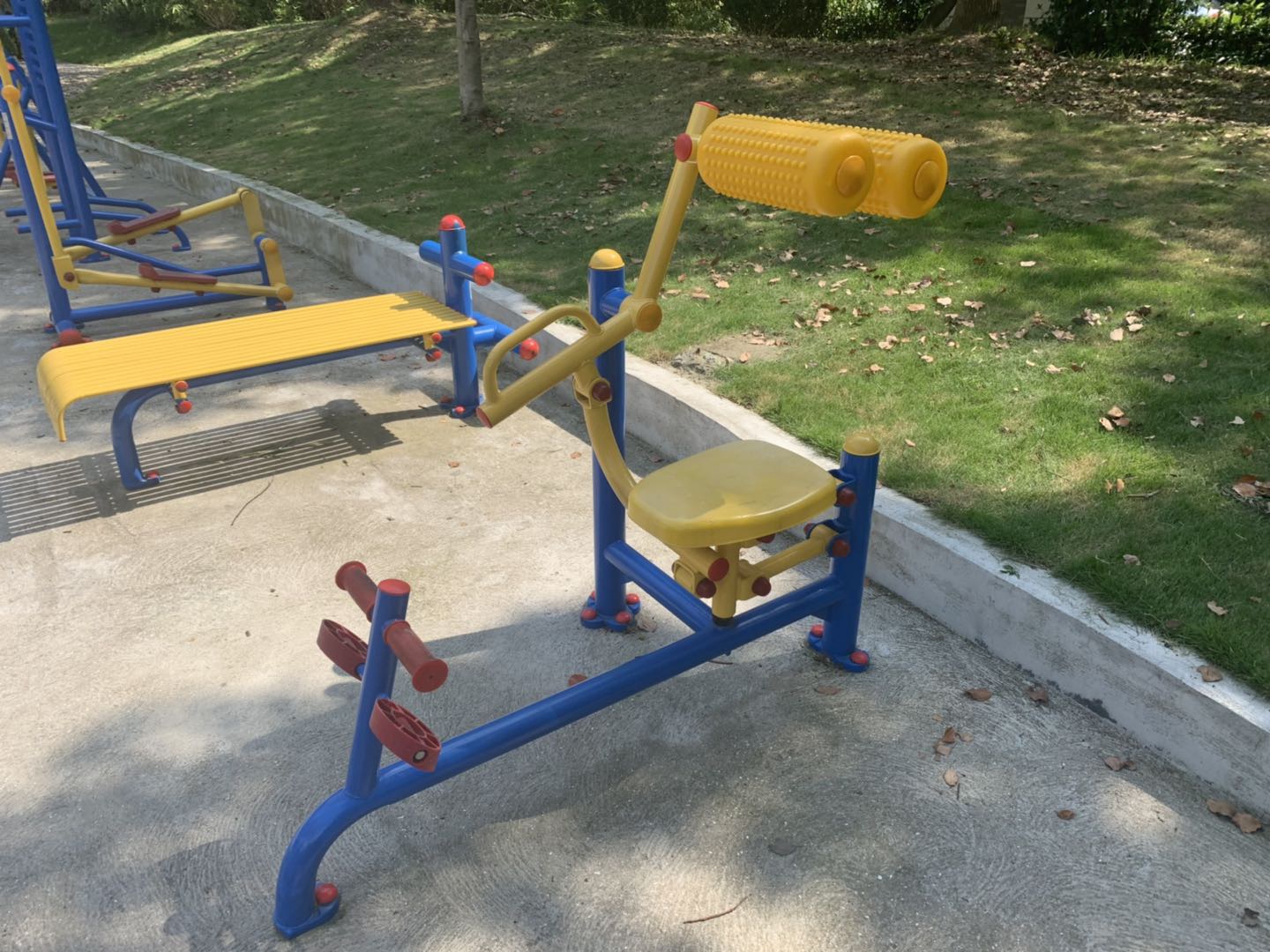 自重腹背鍛煉器 自重腹背鍛煉器