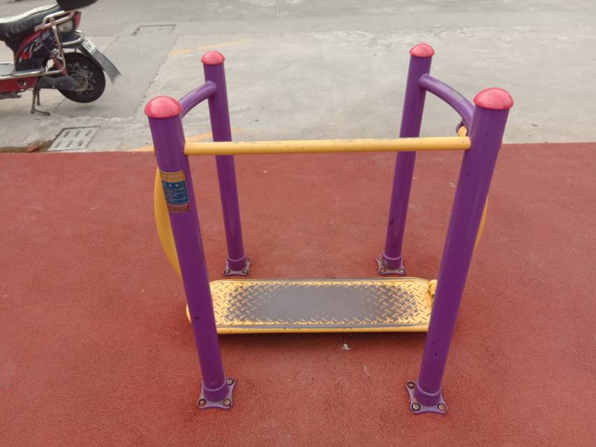 晃板健身器 晃板健身器