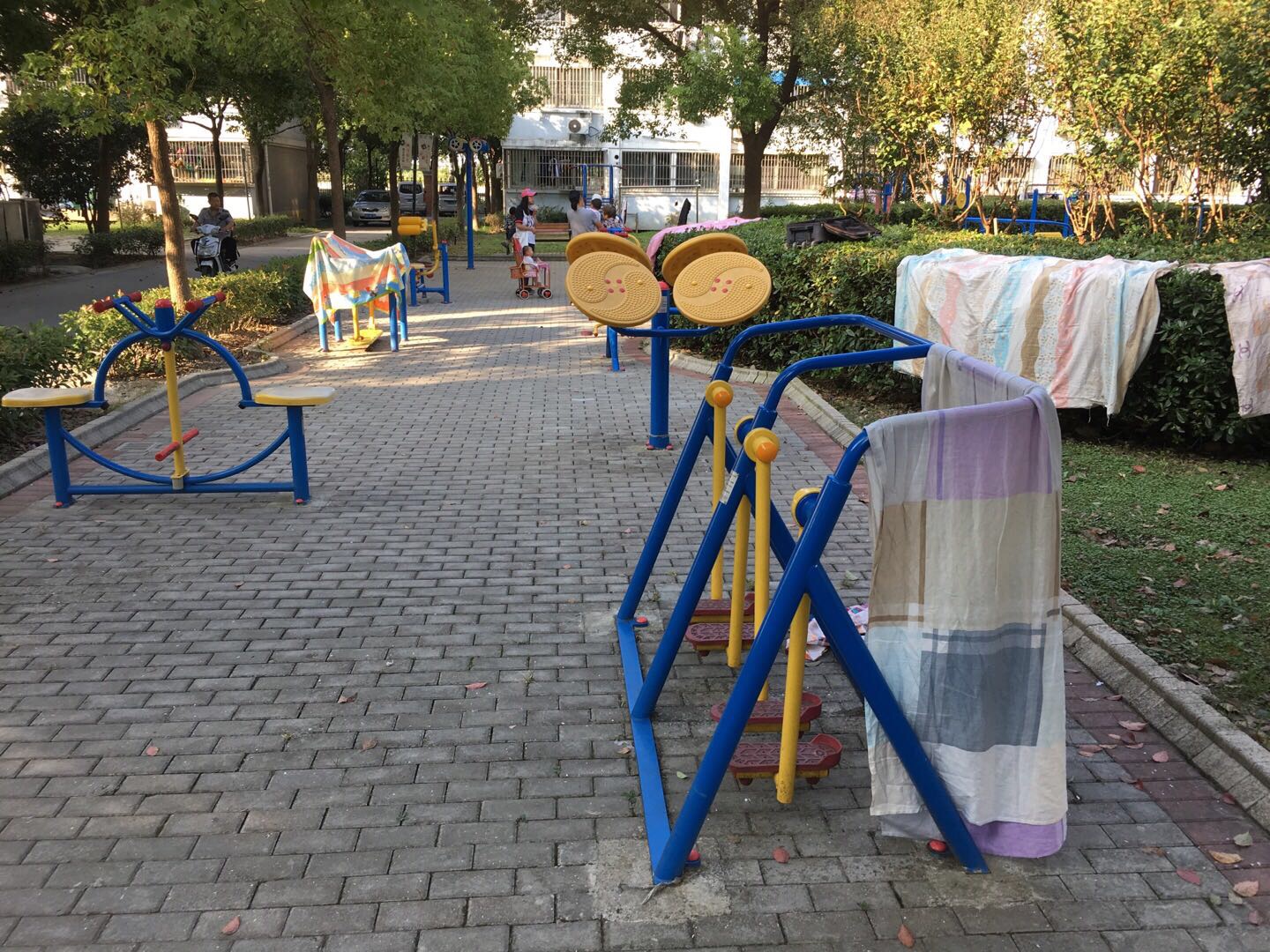 祥東小區(qū)三期健身點(diǎn)（1）