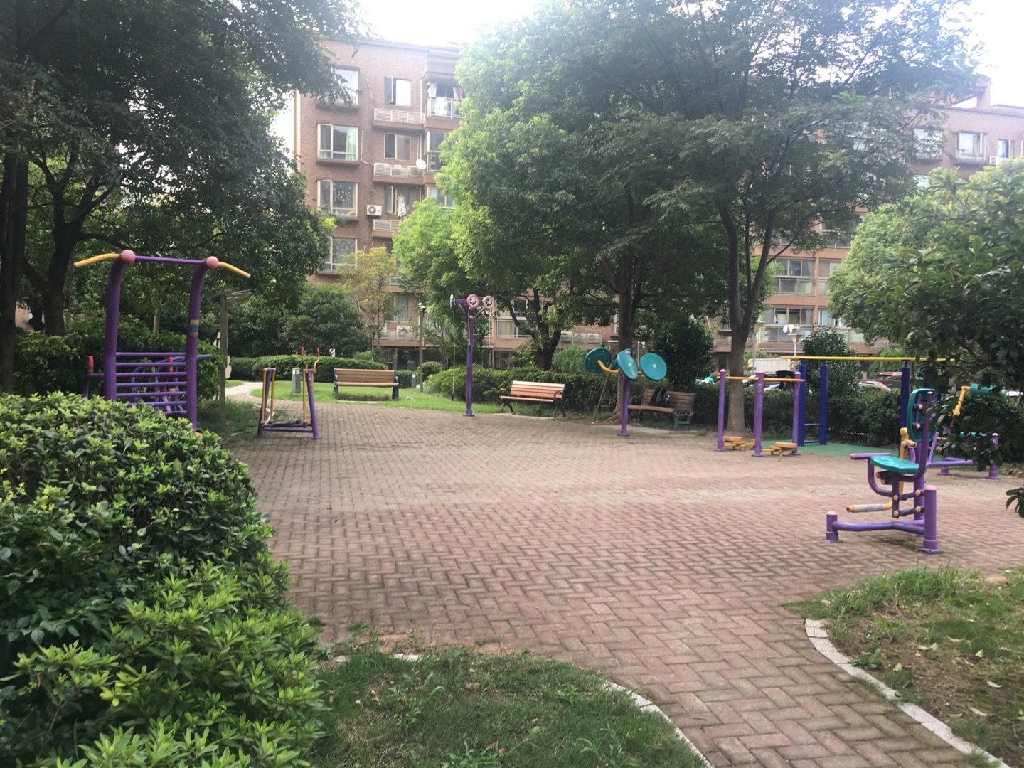 金虹大廈居委天鴻公寓健身點(diǎn)