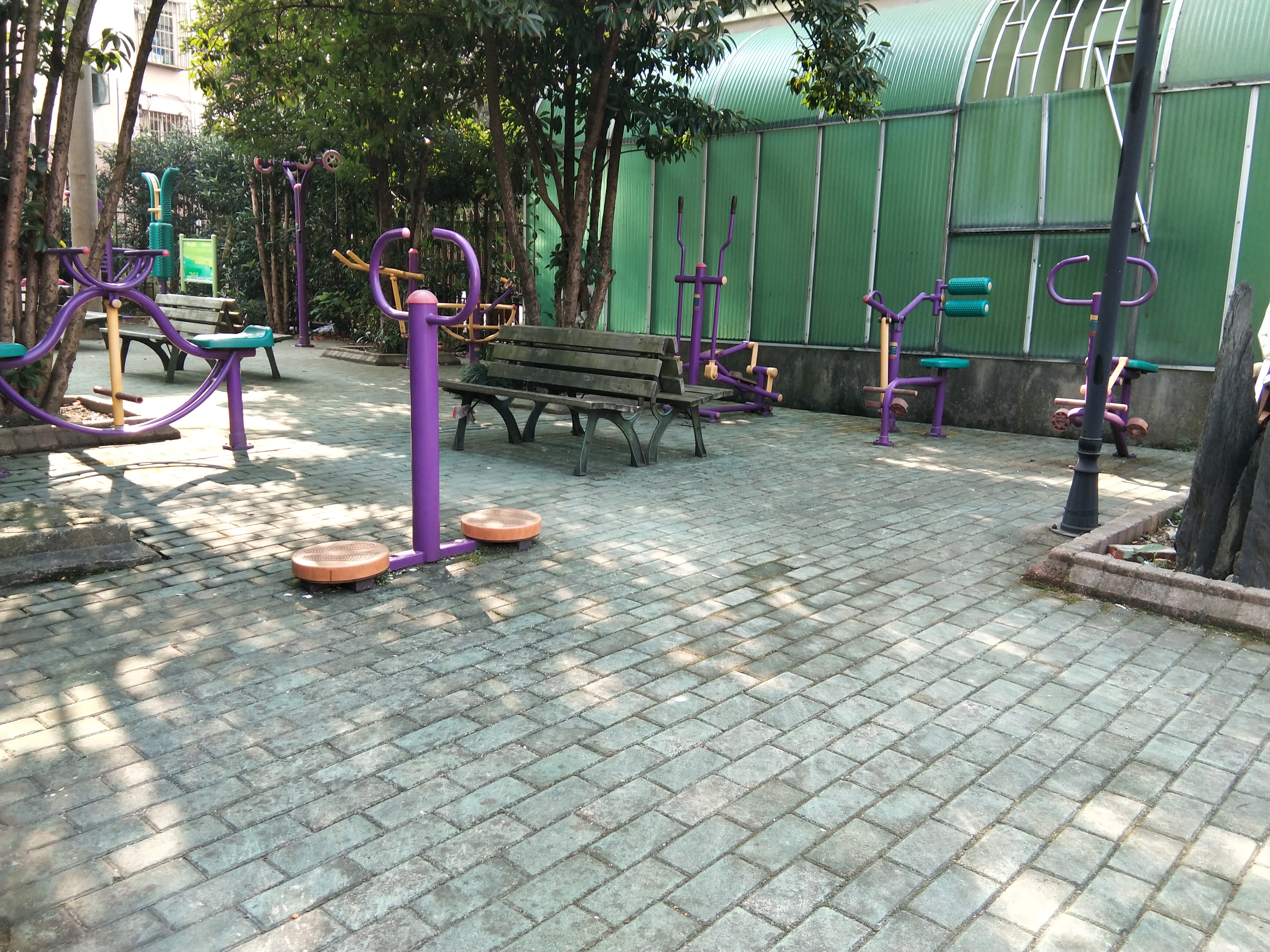 華城長(zhǎng)清苑健身點(diǎn)