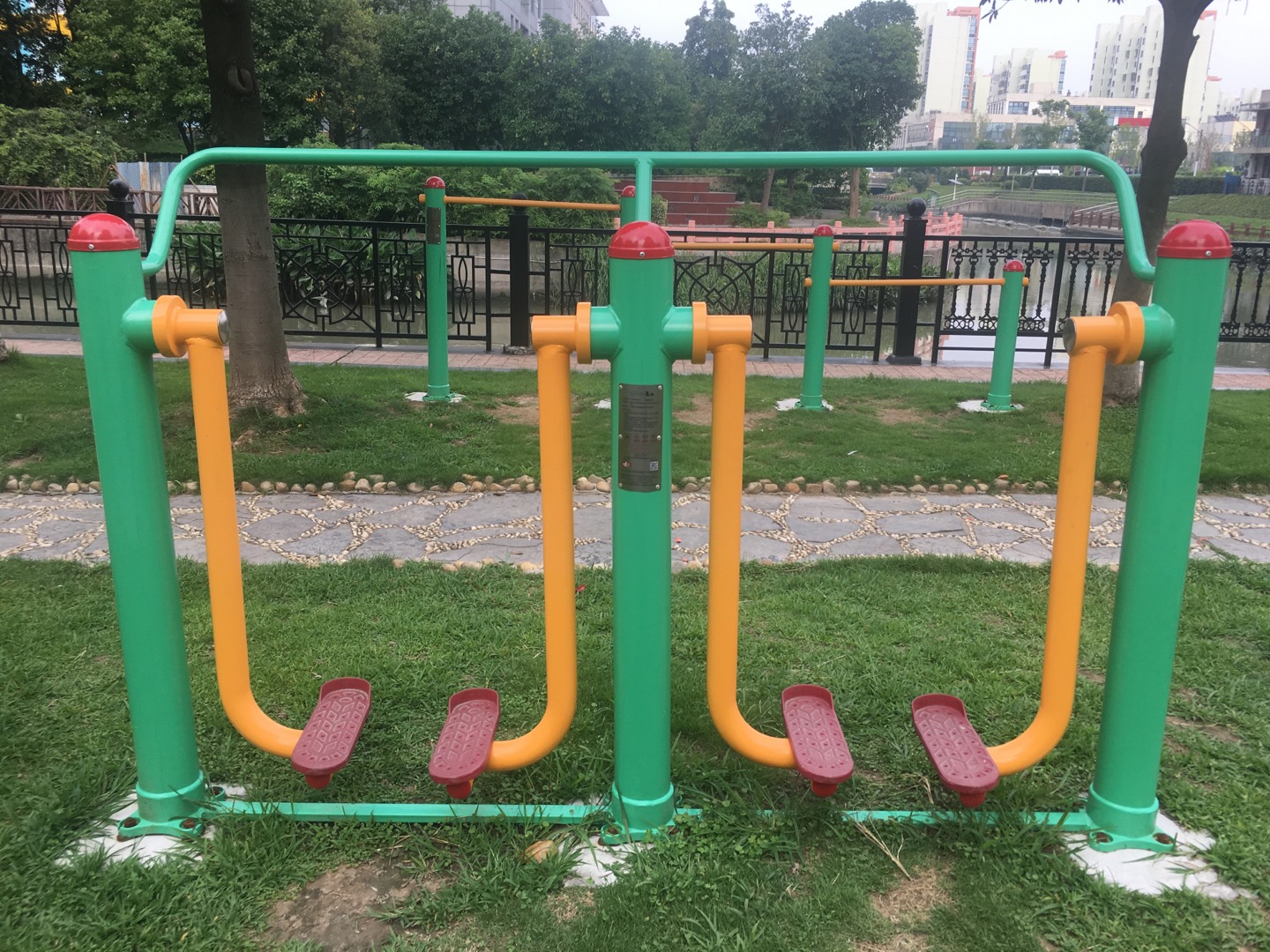 兩聯(lián)漫步機(jī) 兩聯(lián)漫步機(jī)