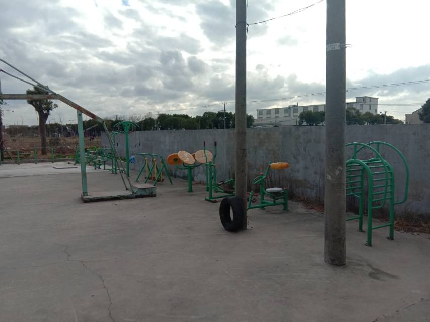 杜尹村活動(dòng)中心健身點(diǎn)