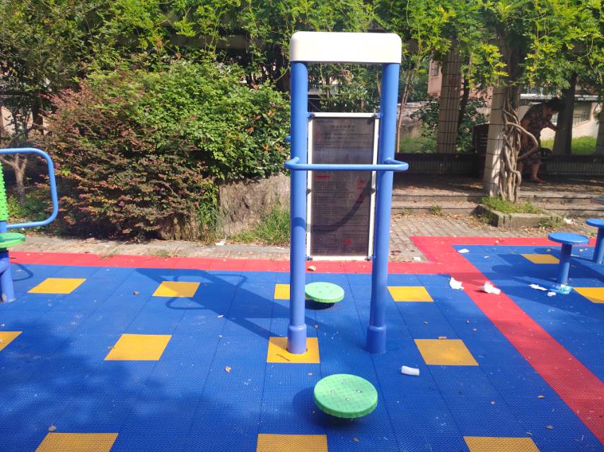 雙立柱扭腰器 雙立柱扭腰器