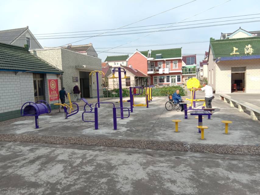 崇明區(qū)中興鎮(zhèn)紅星村1隊健身點