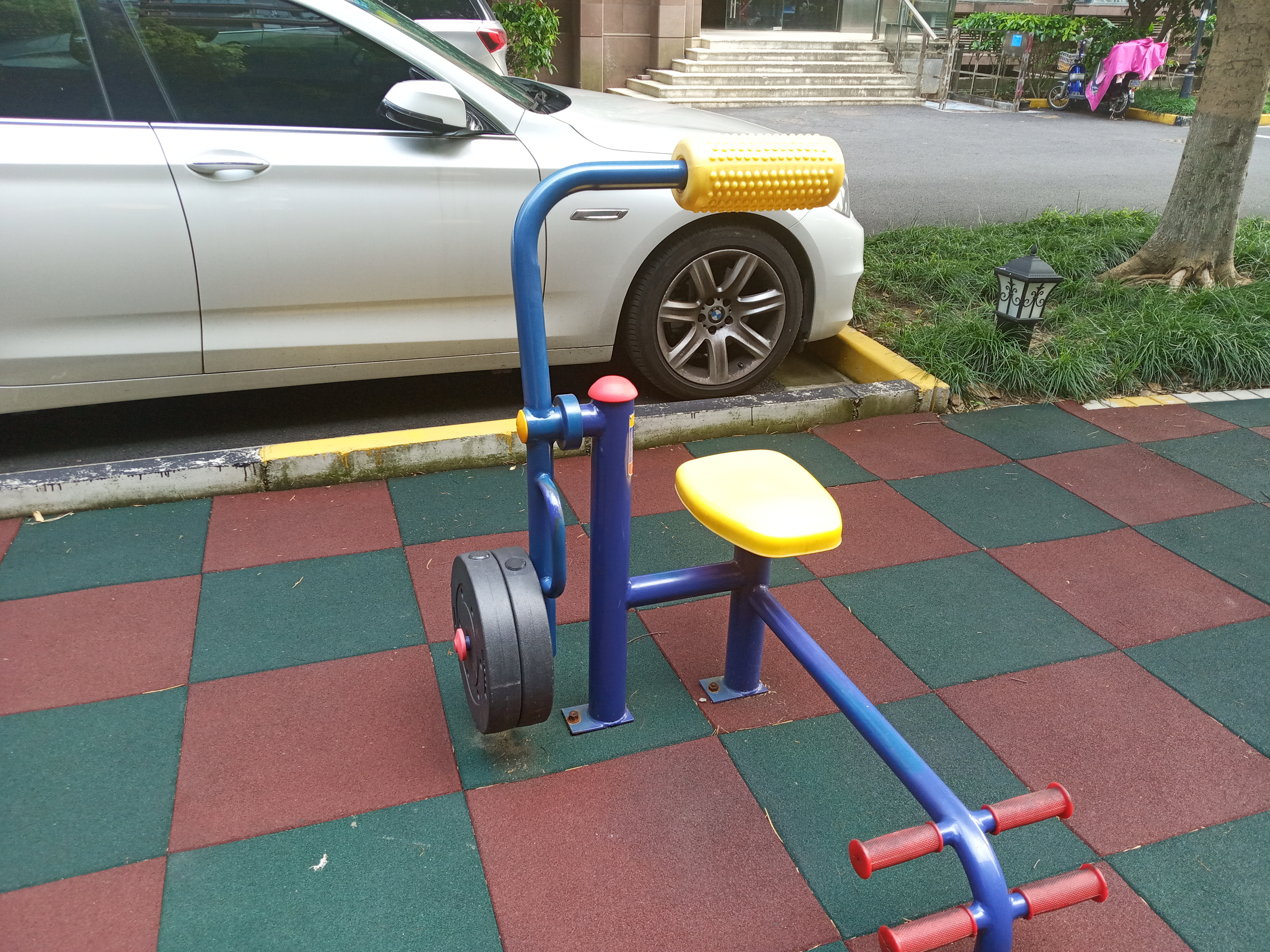 腹背鍛煉器 腹背鍛煉器