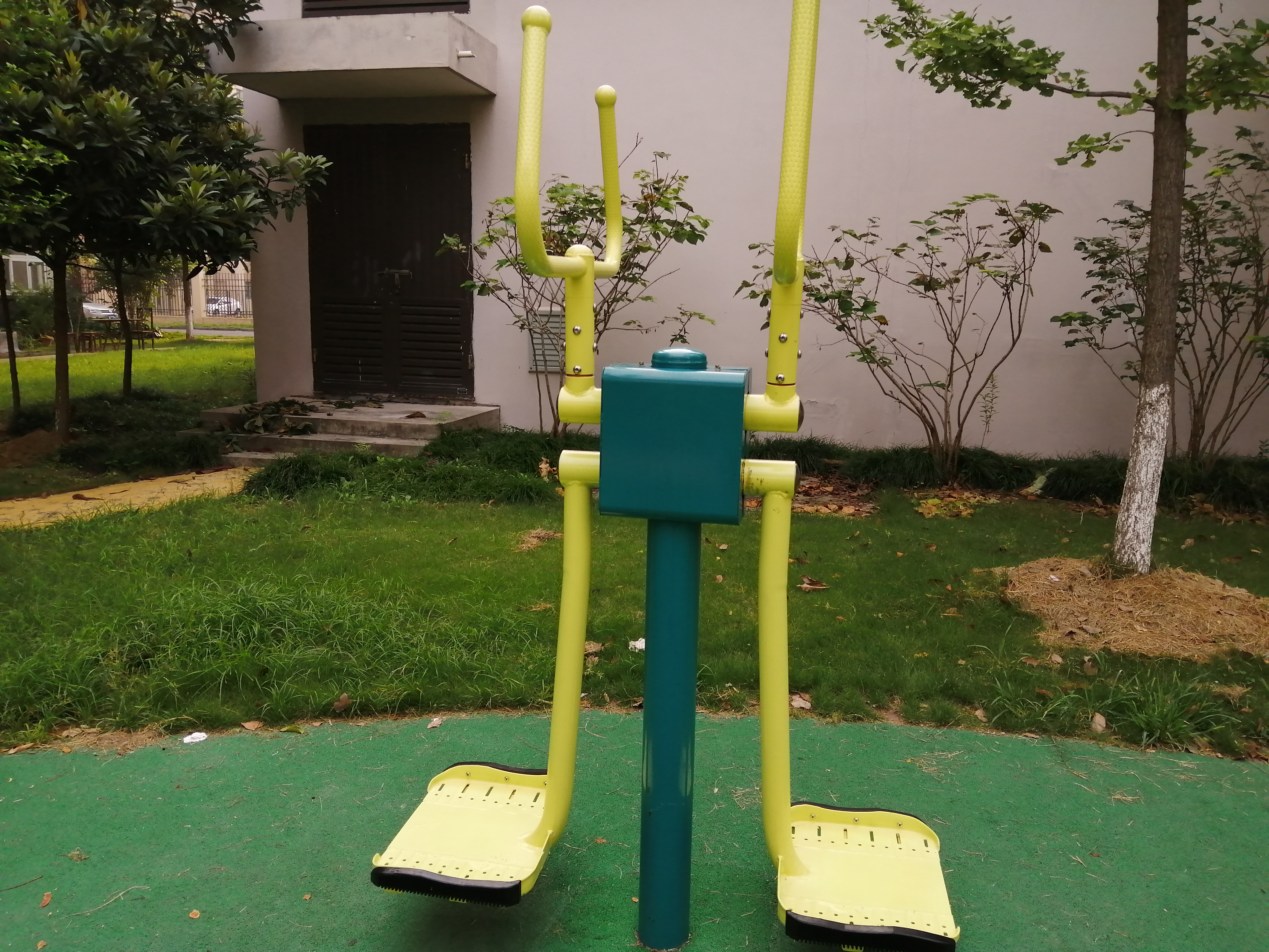 搖臂擺腿健腰器