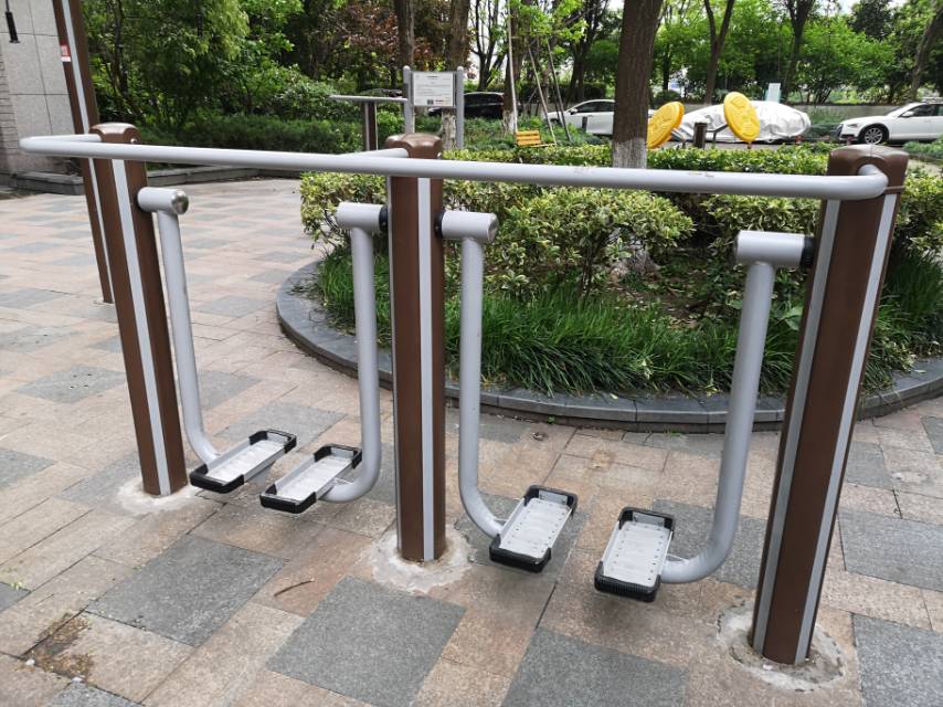 雙位太空漫步機(jī)