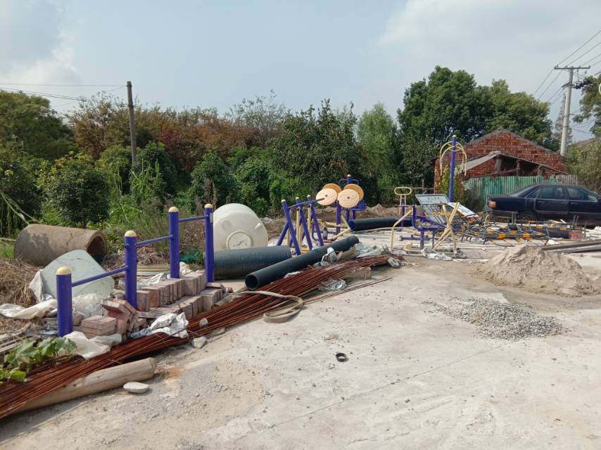 堡鎮(zhèn)財貿(mào)村8隊倉庫健身點