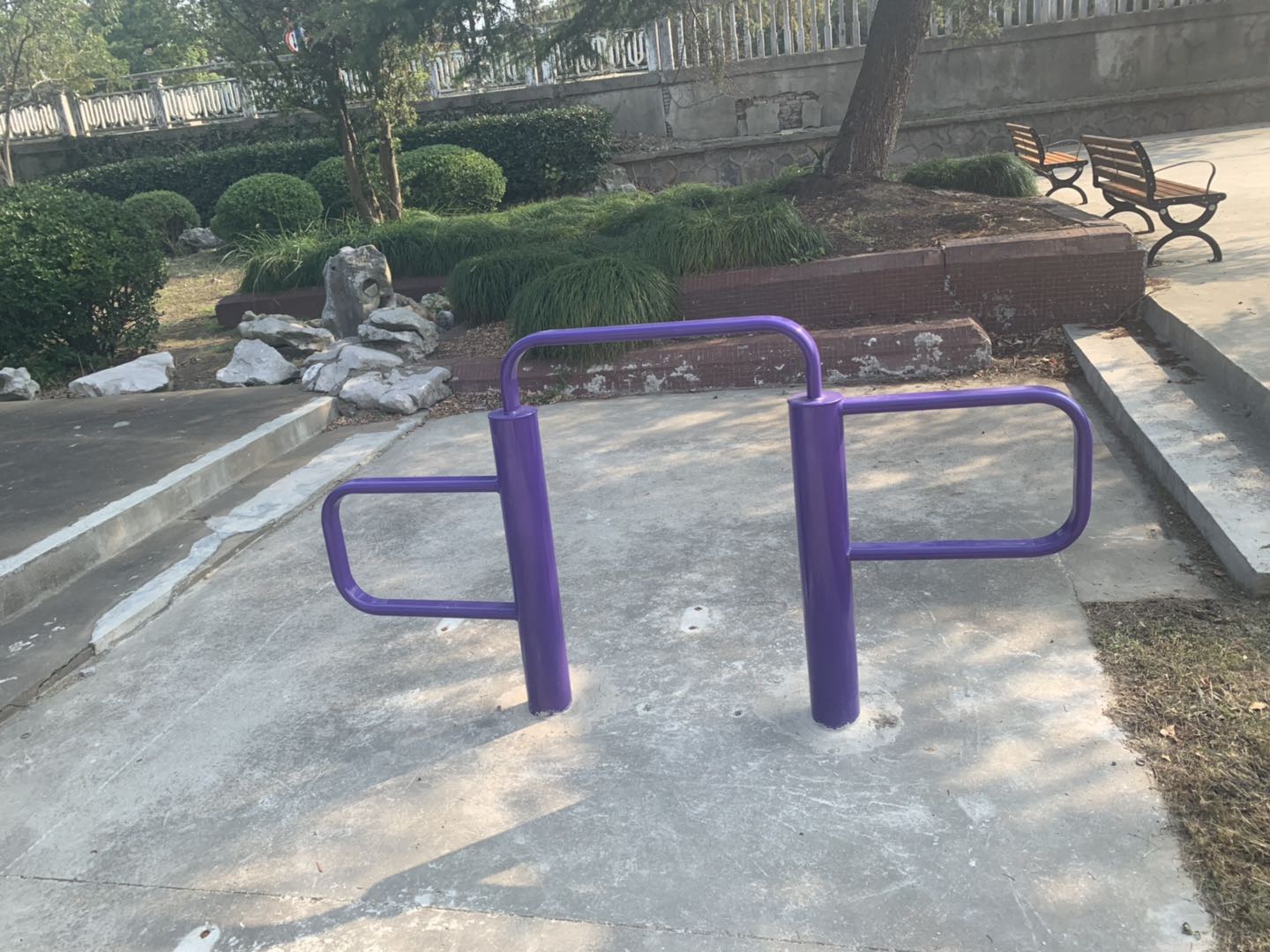 彈振壓腿器 彈振壓腿器