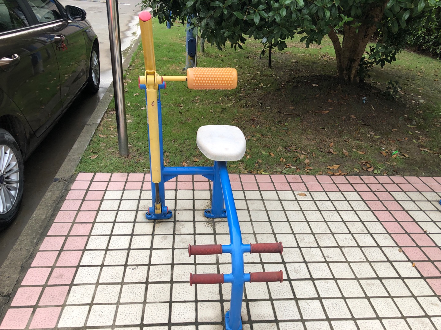 腹背鍛煉器 腹背鍛煉器