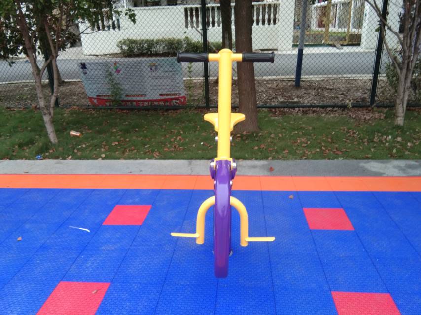 健騎機(jī) 健騎機(jī)