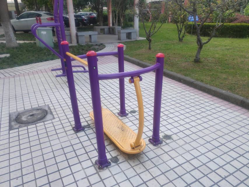 晃板健身器 晃板健身器