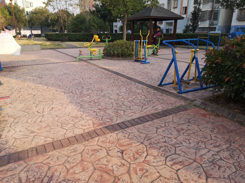 華科居委健身苑點(diǎn)