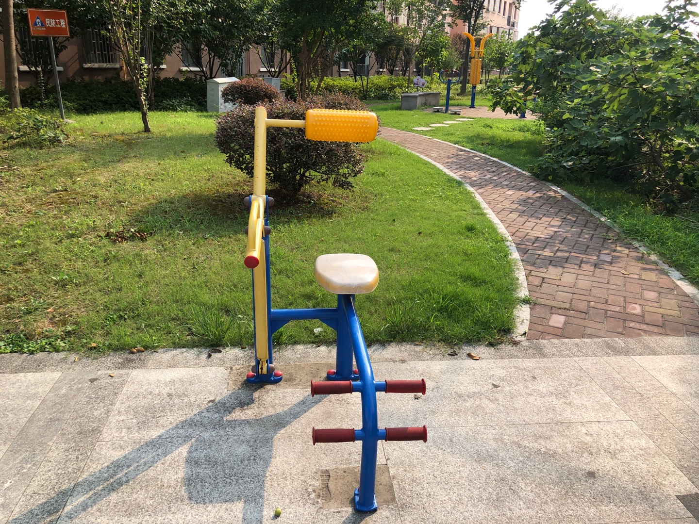 腹背鍛煉器 腹背鍛煉器