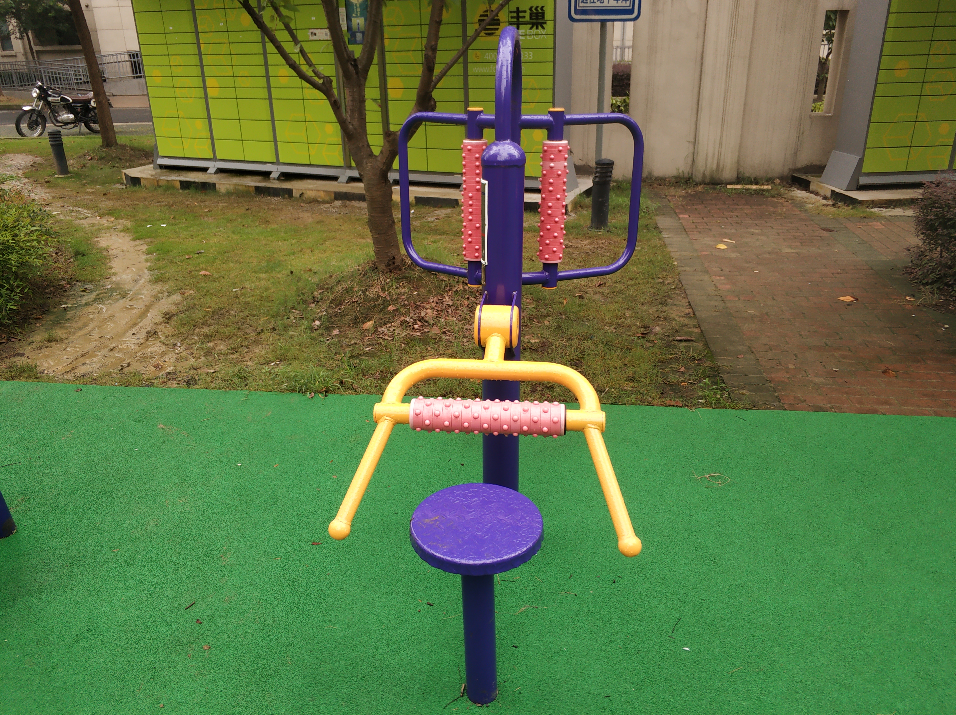 腰背按摩器 腰背按摩器