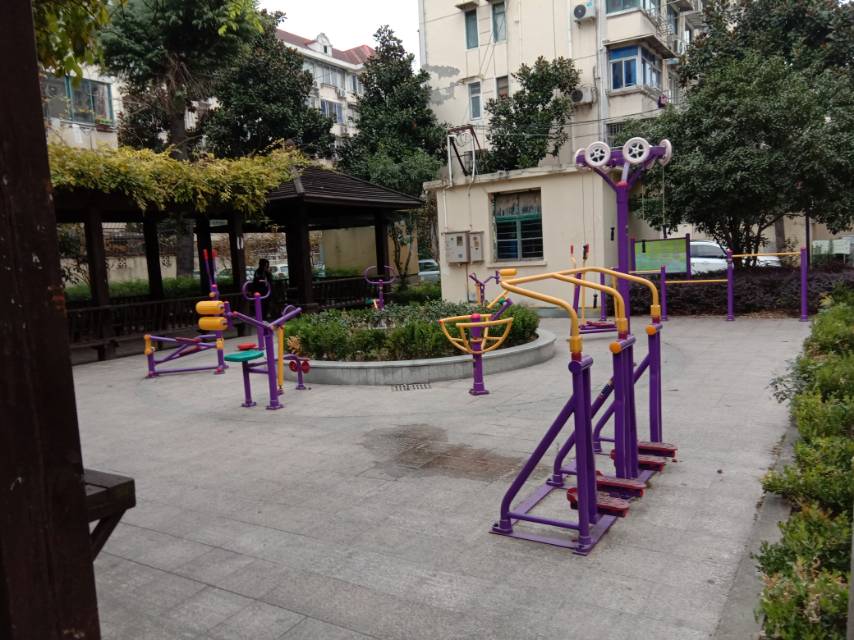 陽三居委健身點