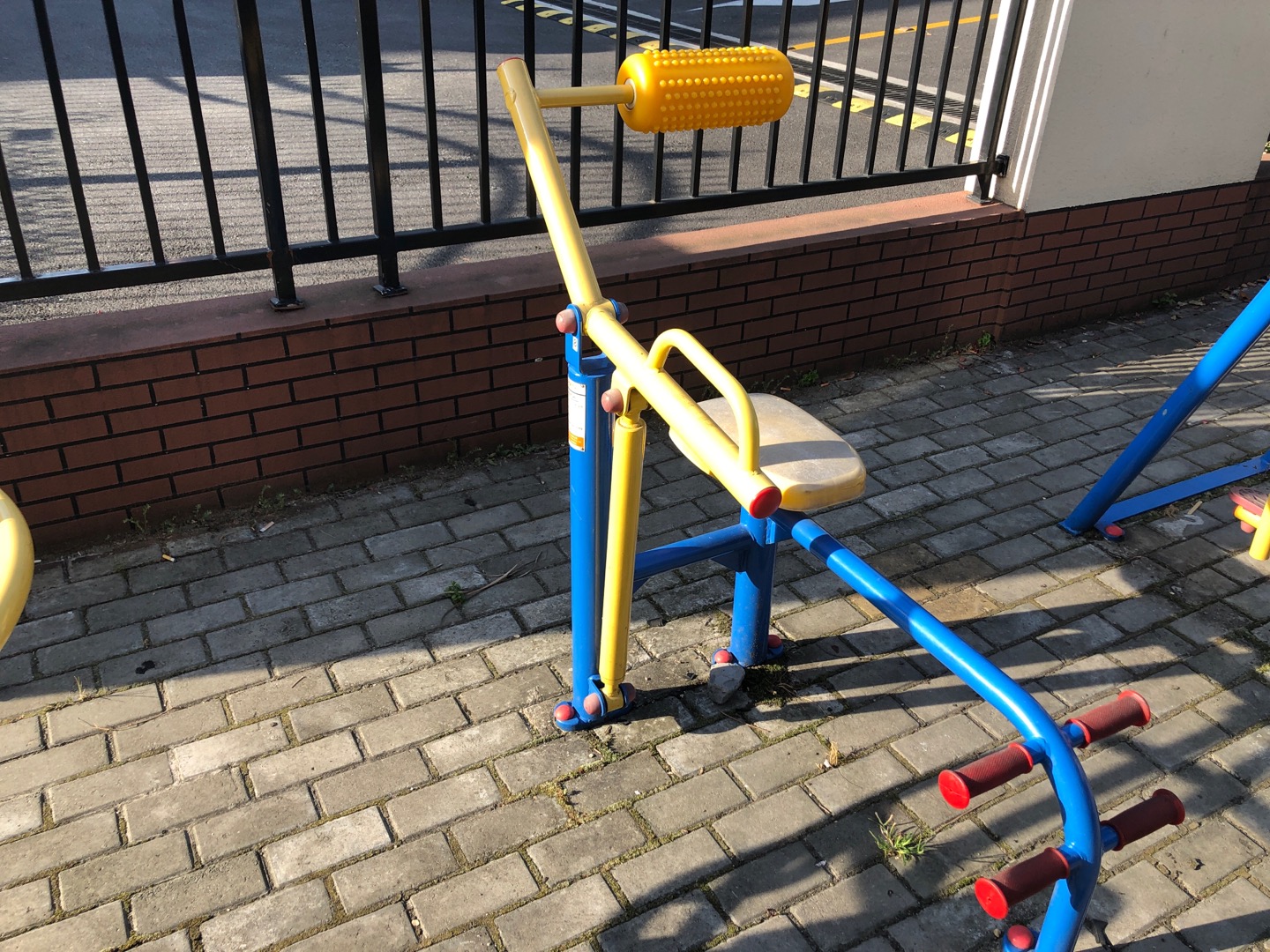 腹背鍛煉器 腹背鍛煉器