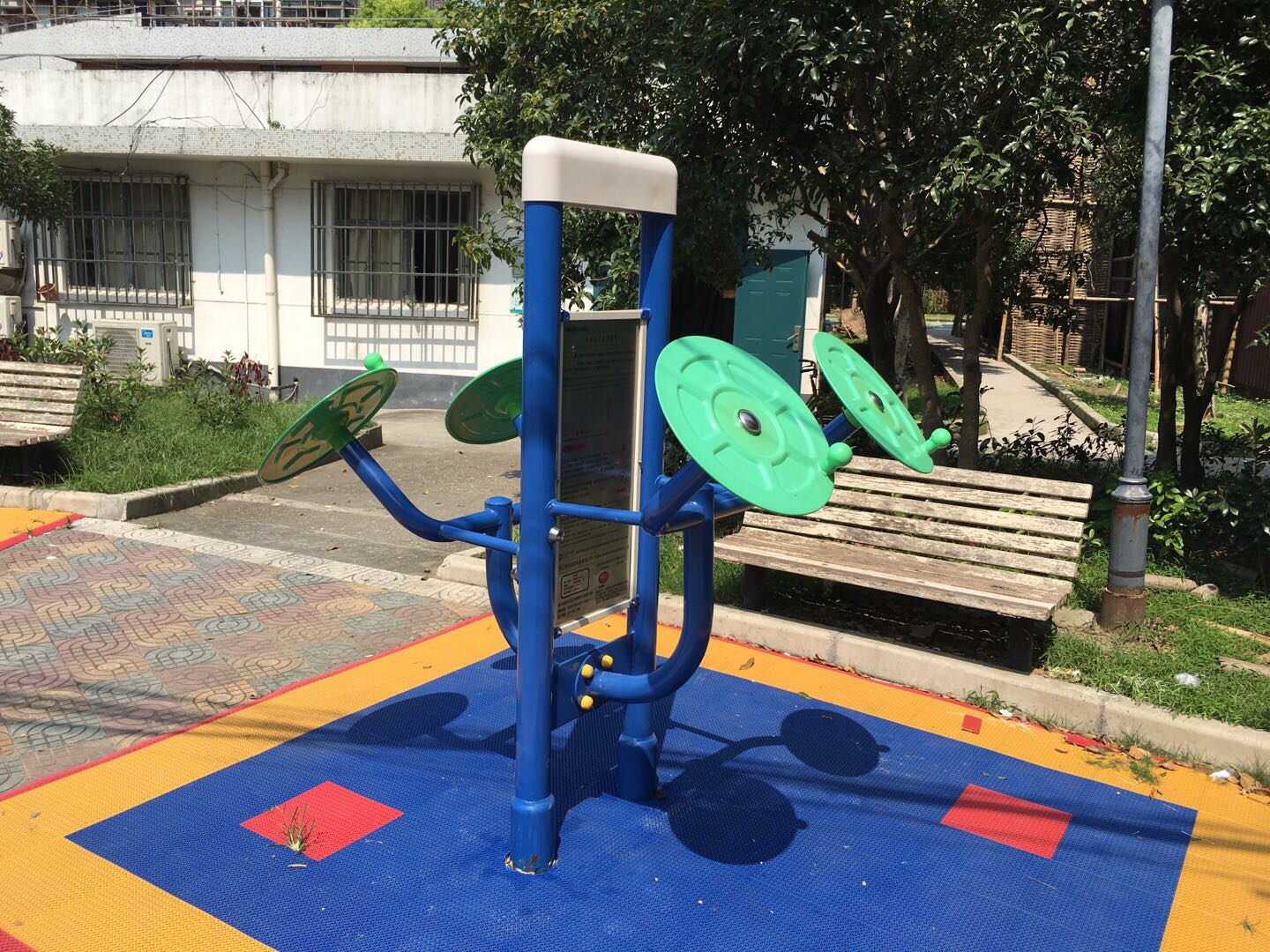 雙立柱太極揉推器