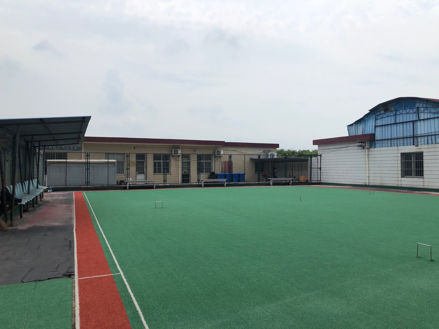 宅東居委會北門球場