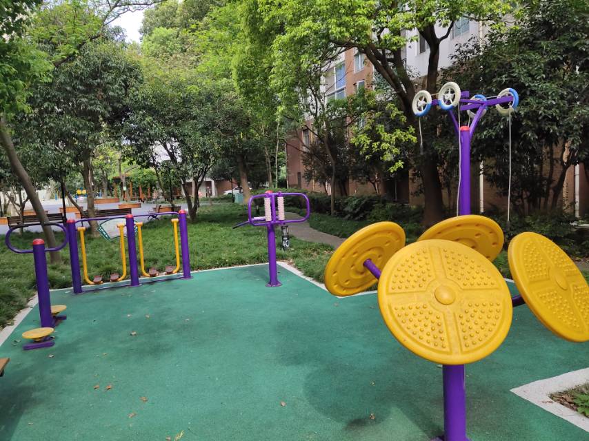 嘉定區(qū)體育局黨員服務基層健身點