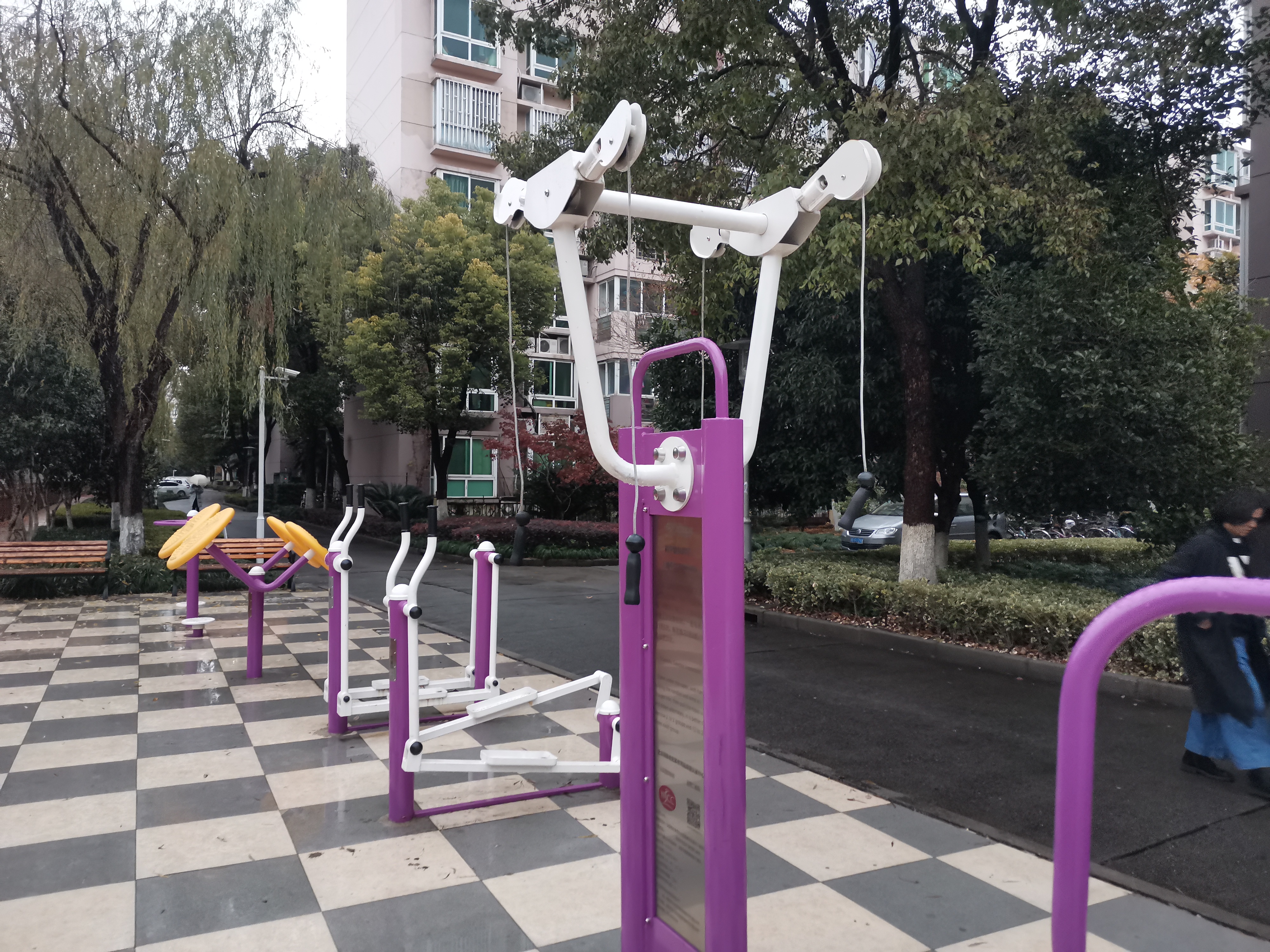 上肢牽引器(兩站位) 上肢牽引器(兩站位)